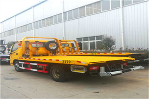 耿马附近拖车救援搭电